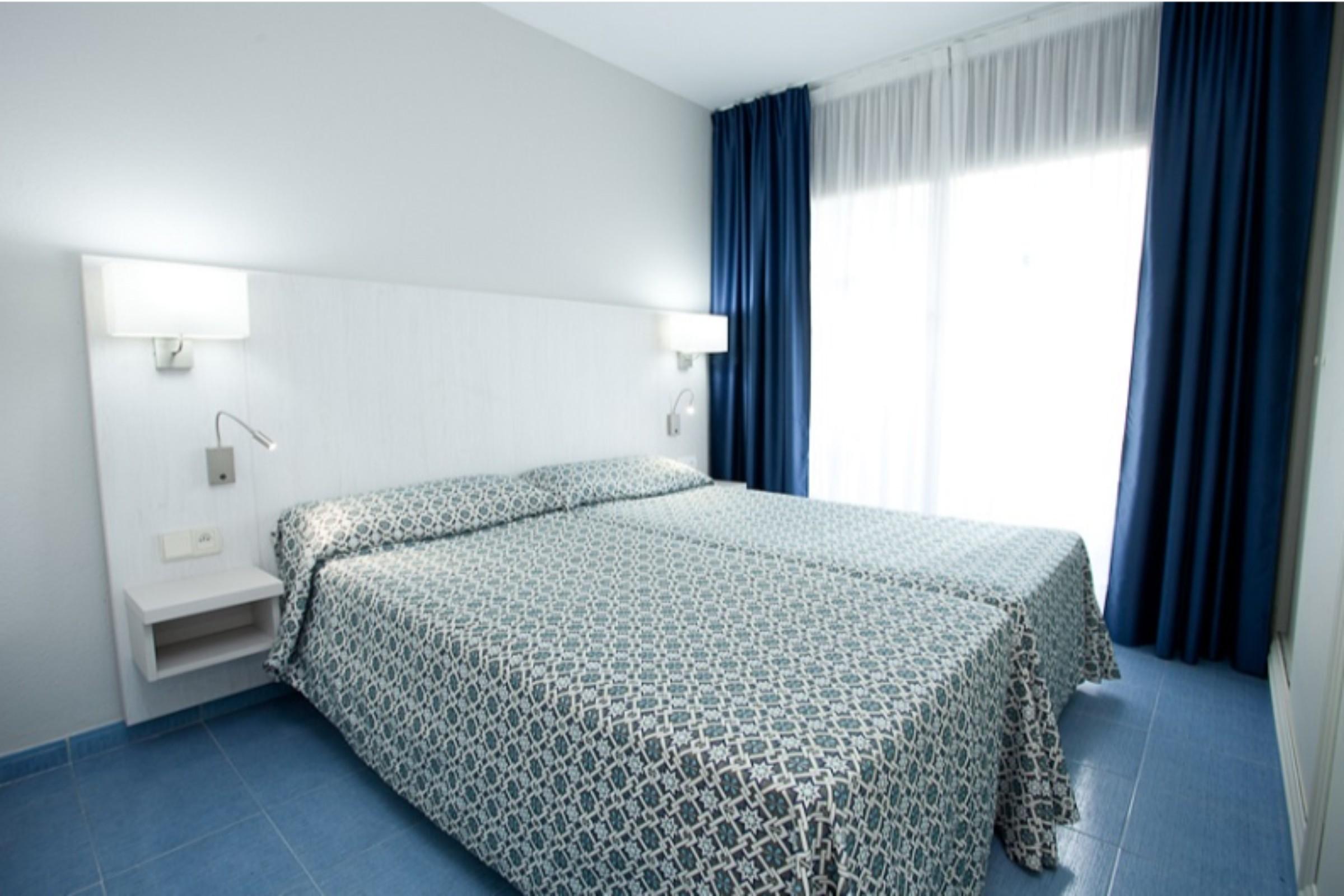 อพาร์ตโฮเต็ล โอลิมาร์ II Aparthotel กัมบริลส์ ภายนอก รูปภาพ